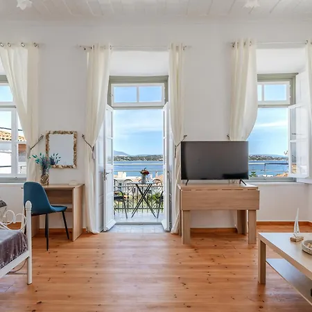 Martha'S House Apartment Spetses Town Exterior photo